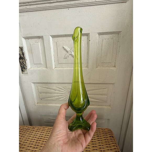 Vintage MCM Viking Avocado Green 3 Footed Sung Vase 11.5" - Picture 5 of 11